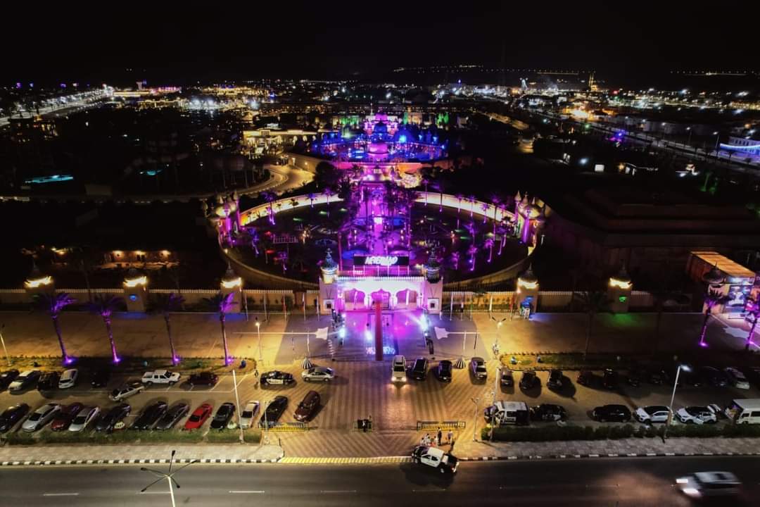 2Wieczorny pokaz Neverland w Szarm el-Szejk – Neverland Show & kolacja w Hurghadzie