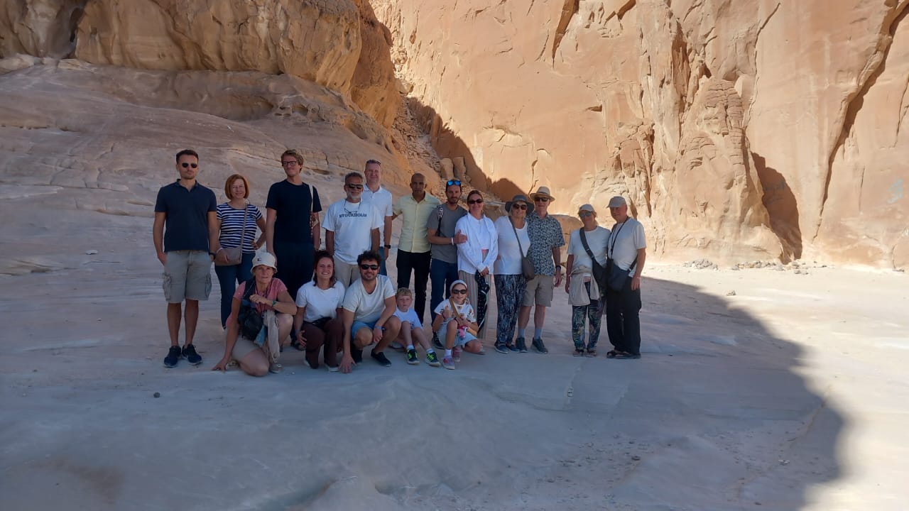 17Snorkeling w Blue Hole i safari w Kolorowym Kanionie – Dahab (super jeep)