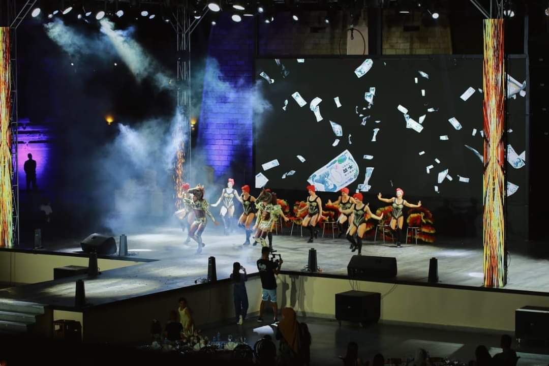 4Wieczorny pokaz Neverland w Szarm el-Szejk – Neverland Show & kolacja w Hurghadzie